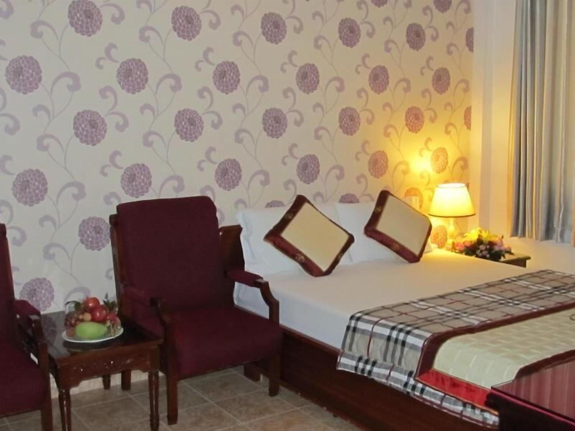 Khach San Trung Mai Hotel Ho Chi Minh City Bagian luar foto