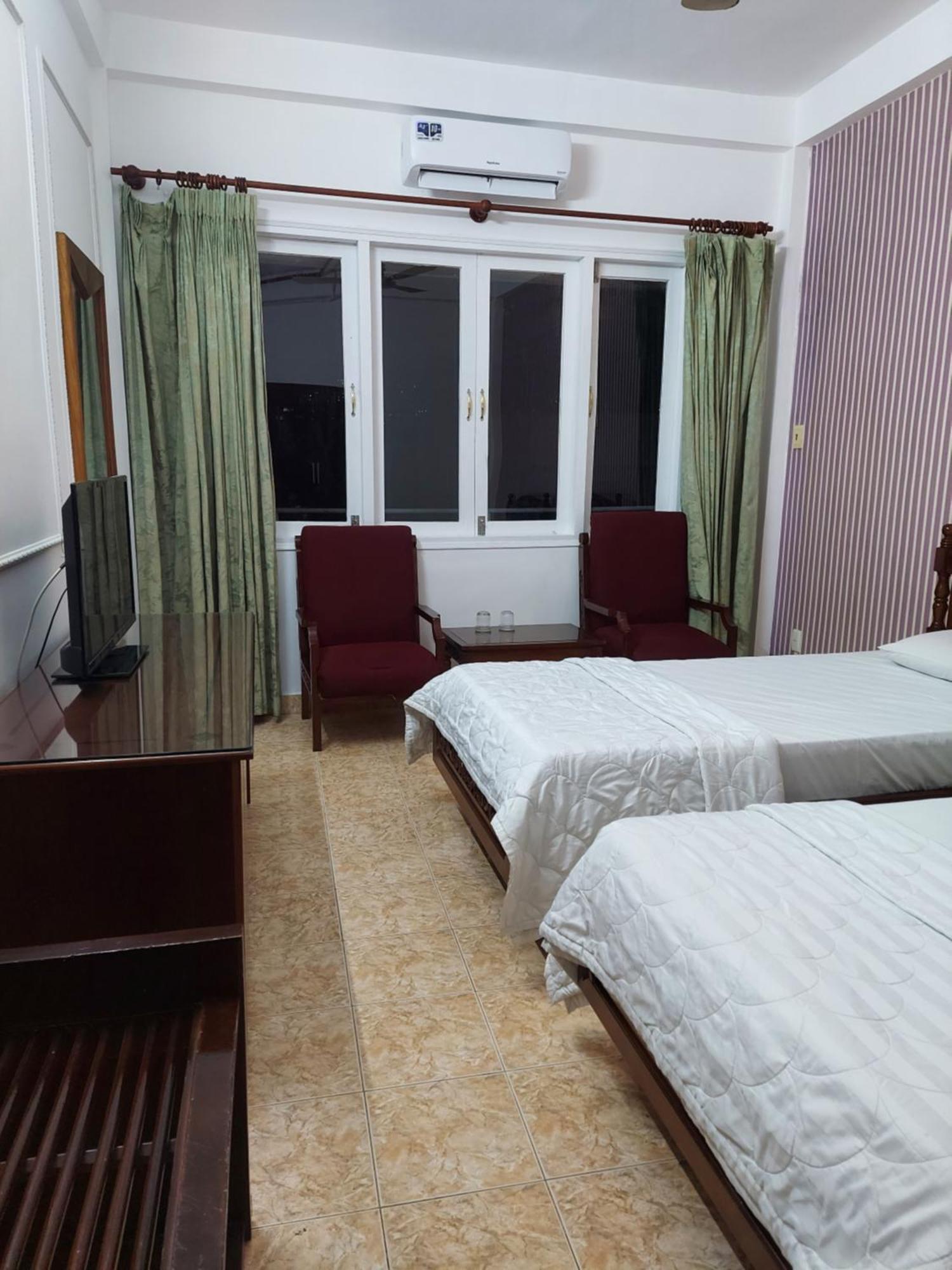 Khach San Trung Mai Hotel Ho Chi Minh City Bagian luar foto