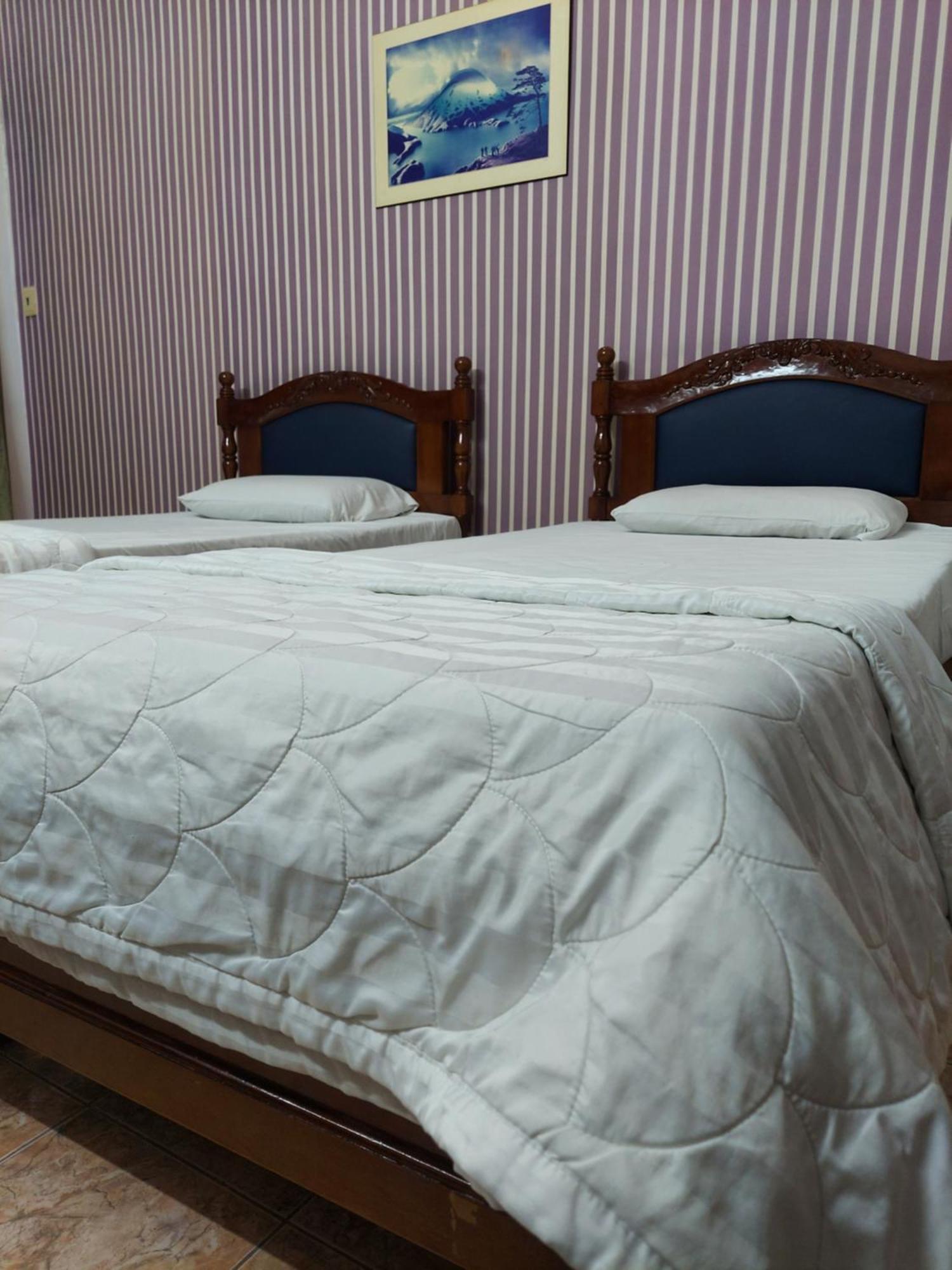 Khach San Trung Mai Hotel Ho Chi Minh City Bagian luar foto