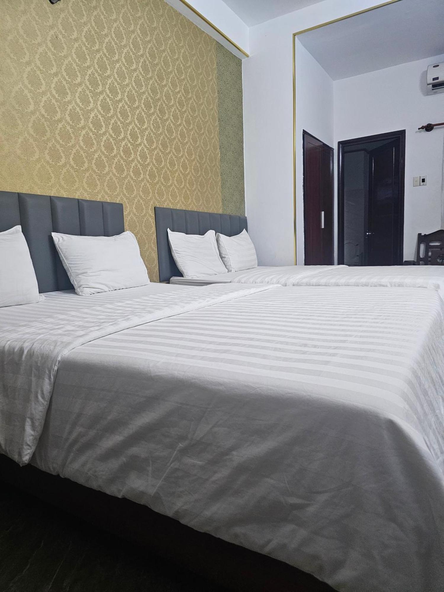 Khach San Trung Mai Hotel Ho Chi Minh City Bagian luar foto
