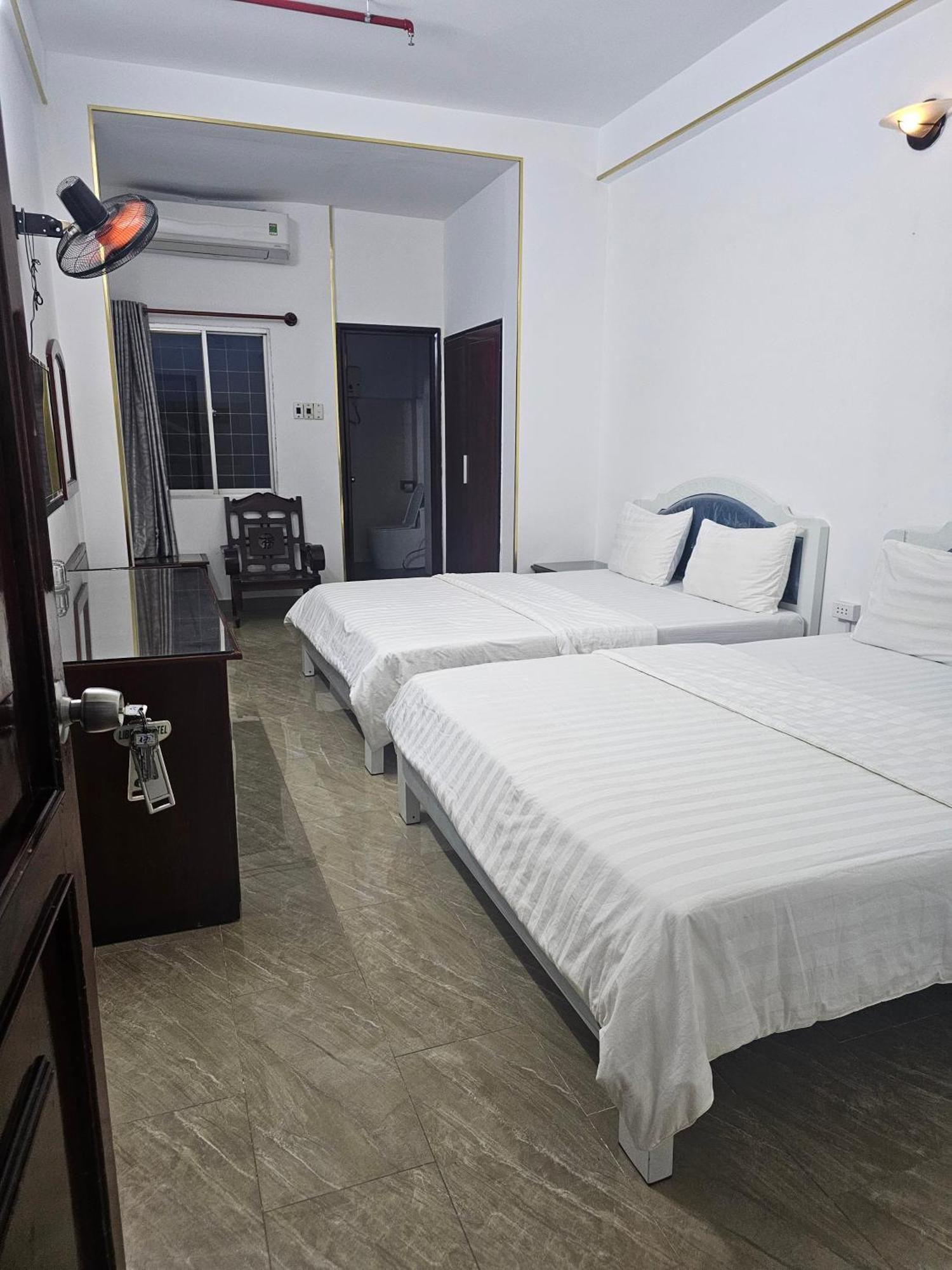 Khach San Trung Mai Hotel Ho Chi Minh City Bagian luar foto