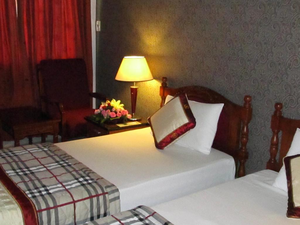 Khach San Trung Mai Hotel Ho Chi Minh City Bagian luar foto