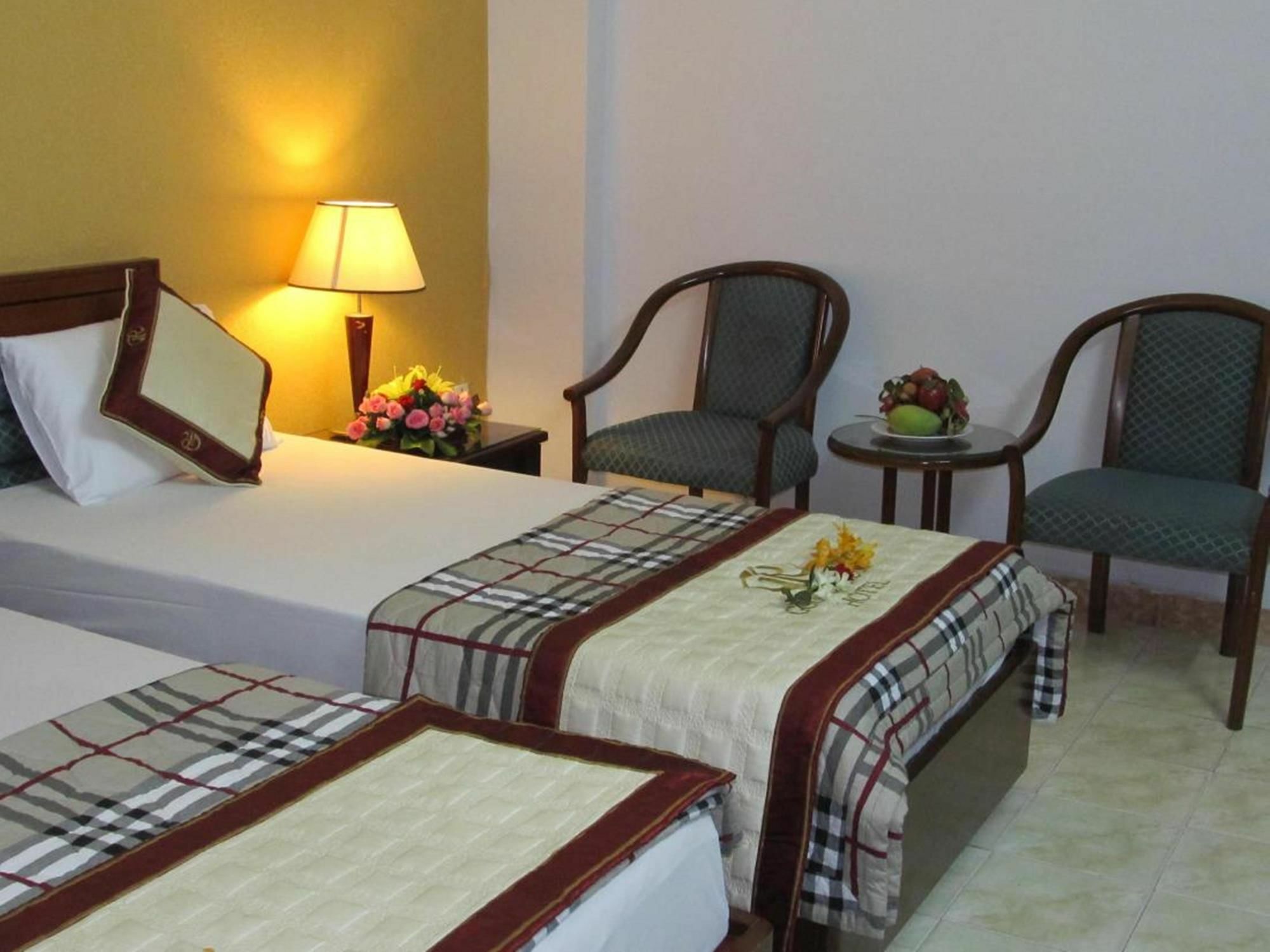 Khach San Trung Mai Hotel Ho Chi Minh City Bagian luar foto